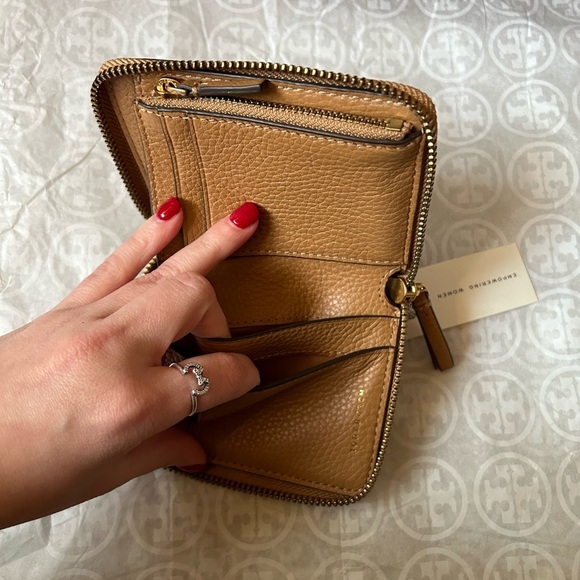 Tory Burch Britten Medium Wallet Tiramisu Gold Tan Brown - Picture 6 of 10